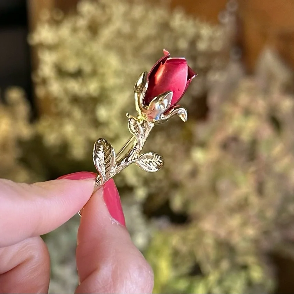 2 floral  Brooches